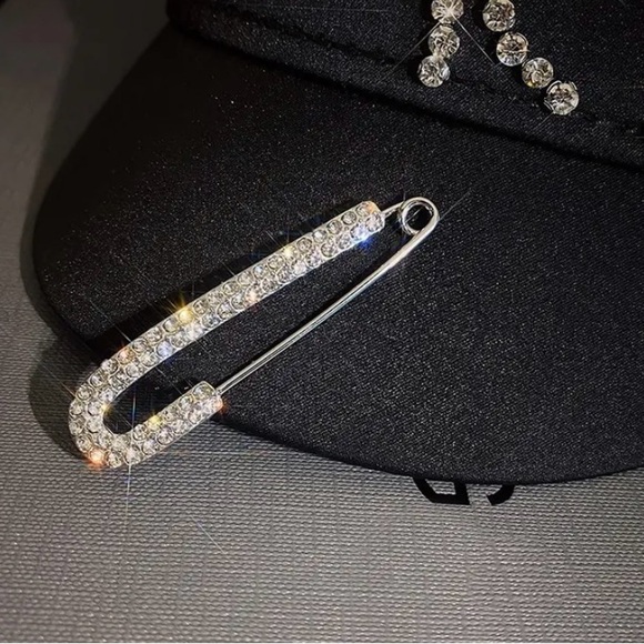 Silver Toned Rhinestone Pin Brooch - Picture 2 of 3